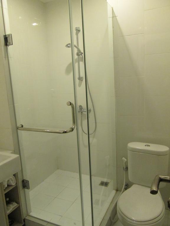 N3 Hotel Jakarta Room photo